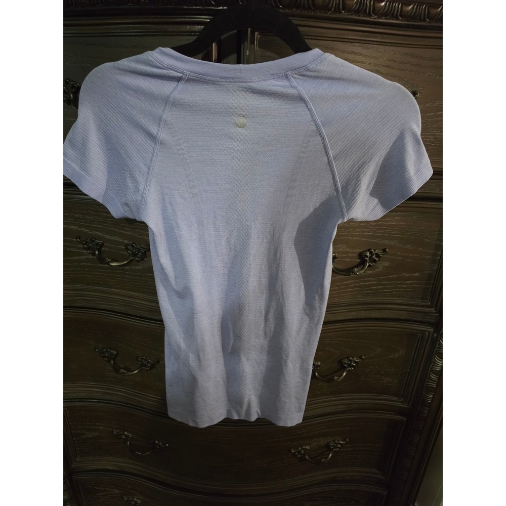 Lululemon Swiftly Tech Short Sleeve 2.0 Crew Blue Periwinkle Heather Size 2 - Picture 2 of 3
